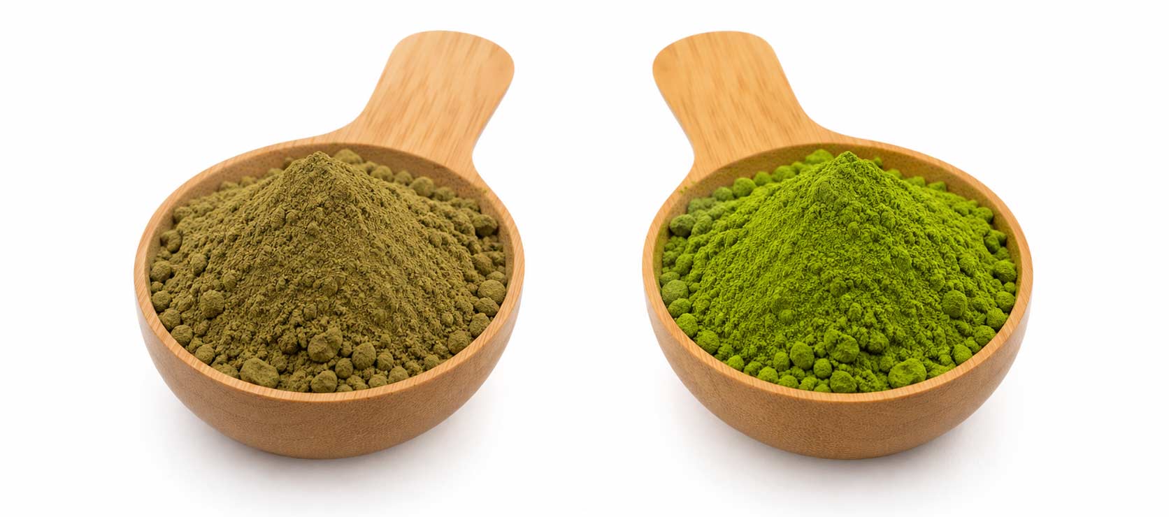 Wooden scoops filled with bright green matcha powder